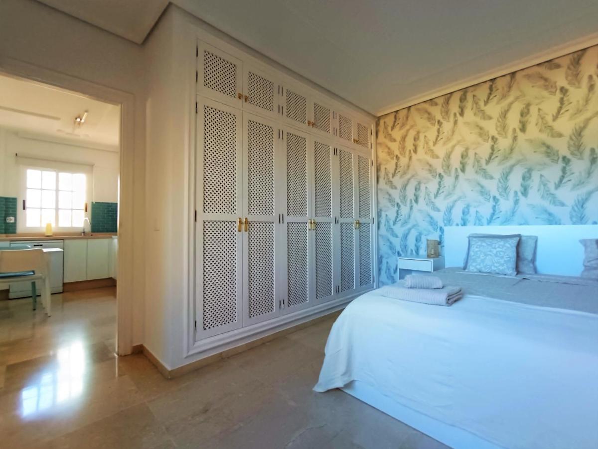 Charming & Sunny Apartment With Ocean View 阿德耶 外观 照片