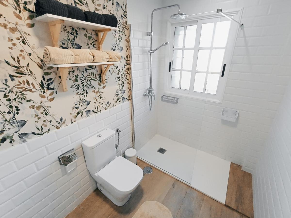 Charming & Sunny Apartment With Ocean View 阿德耶 外观 照片